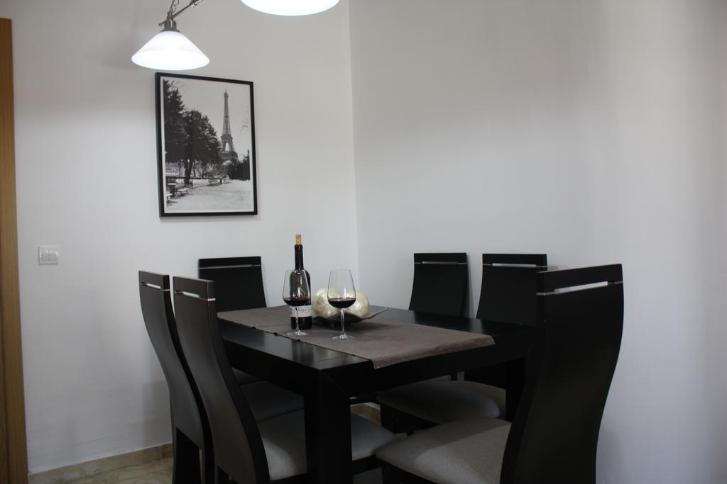 Apartamento Moderno Cerca Del Centro Malaga Bagian luar foto